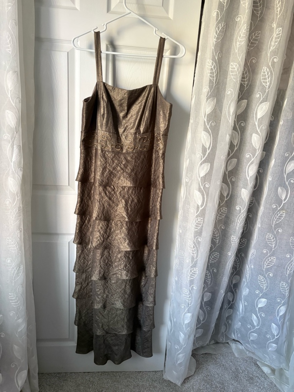 R&M Richards size 14 layered Tiered Evening maxi Dress Embroidered Waist one pc - Picture 2 of 10